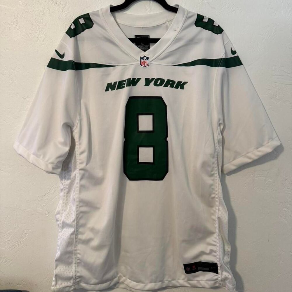 Nike Men's White T-shirt